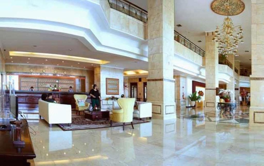 Grand Cempaka Business Hotel Dżakarta Zewnętrze zdjęcie